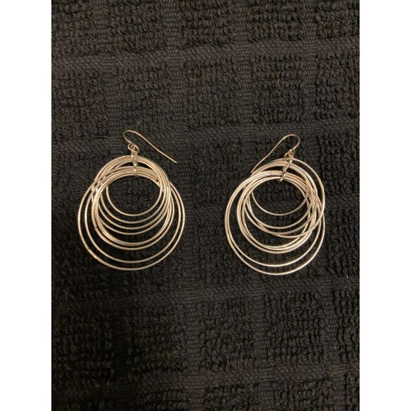 Unknown Jewelry - Silver Toned Dangling Circle Earrings 1.5" long and wide